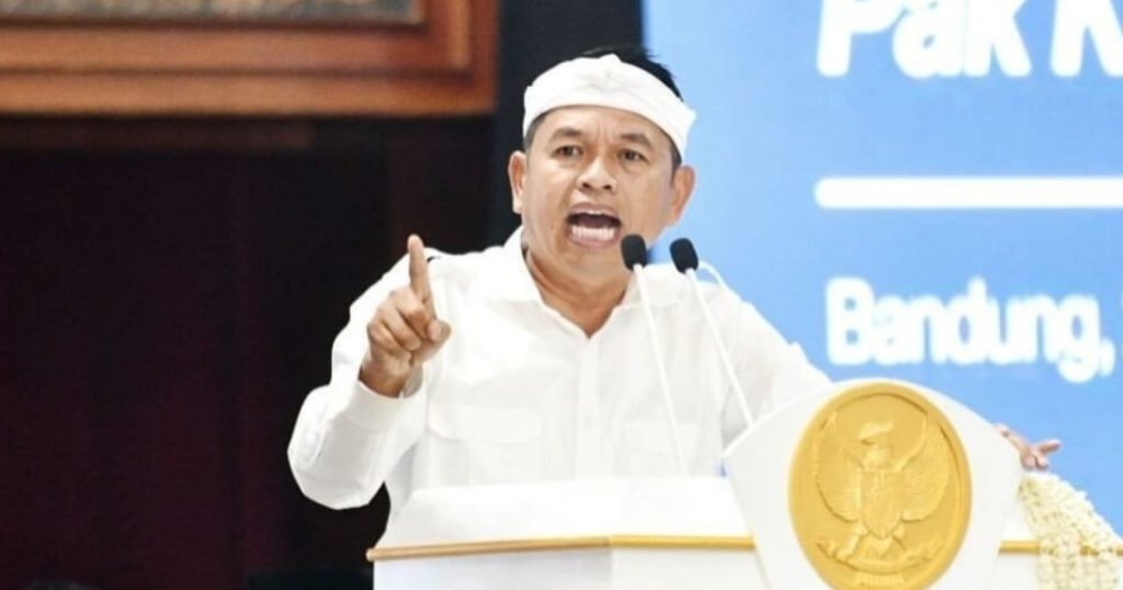 84342-gubernur-jawa-barat-dedi-mulyadi