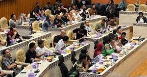 rapat-komisi-v-dpr-dan-perwakilan-driver-ojol-membahas-ruu-transportasi-online-rabu-2152025-anggi-muliawatidetikcom-1747815196195_169